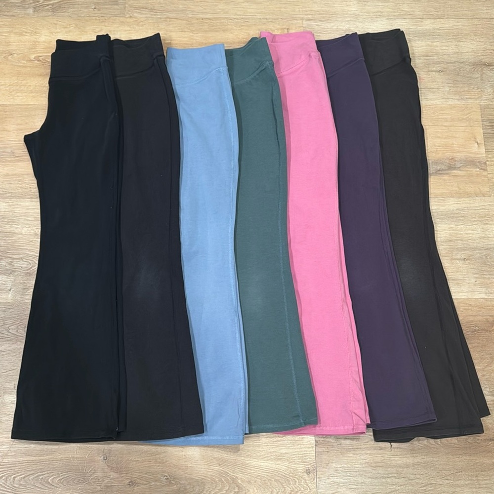 Old Navy PowerChill High Rise Flare Leggings